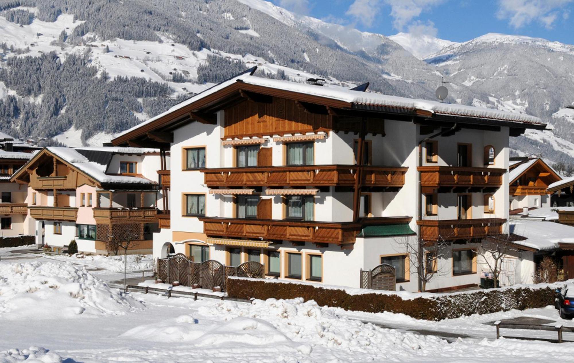 Ferienwohnungen Rahm Mayrhofen Zimmer foto